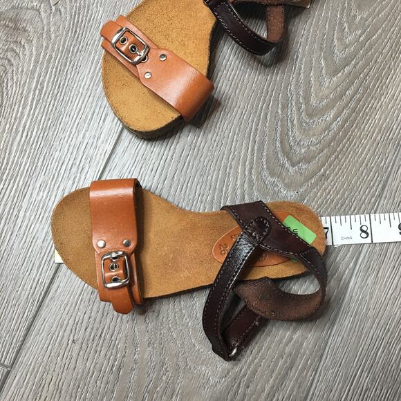 NWT Take Me Spanish Shoes Cork Footbed Girls Open Toe Flat Sandals Brown - Picture 3 of 8